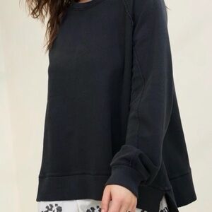 Aerie Oversized Classic Black Sweatshirt